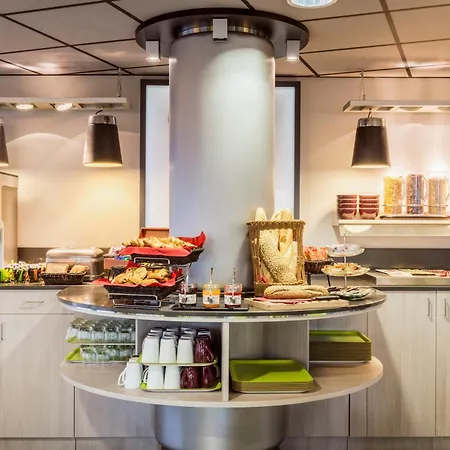 아다지오 파리 말라코프 샤티용