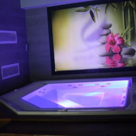 아다지오 파리 말라코프 샤티용 4*