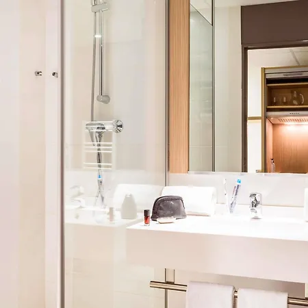 Adagio Paris Chatillon Aparthotel 4*