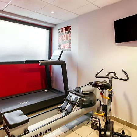 Adagio Paris Chatillon 4*