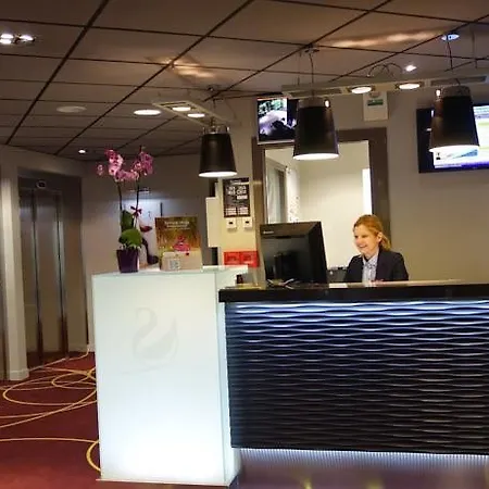 Adagio Paris Chatillon Малакоф