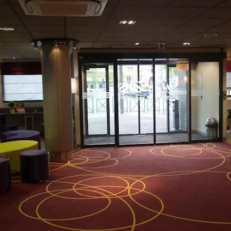 아다지오 파리 말라코프 샤티용 아파트호텔