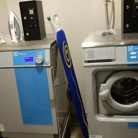 아다지오 파리 말라코프 샤티용 4*