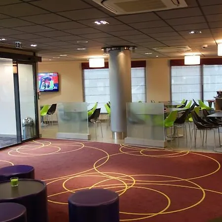 Adagio Paris Chatillon 4*