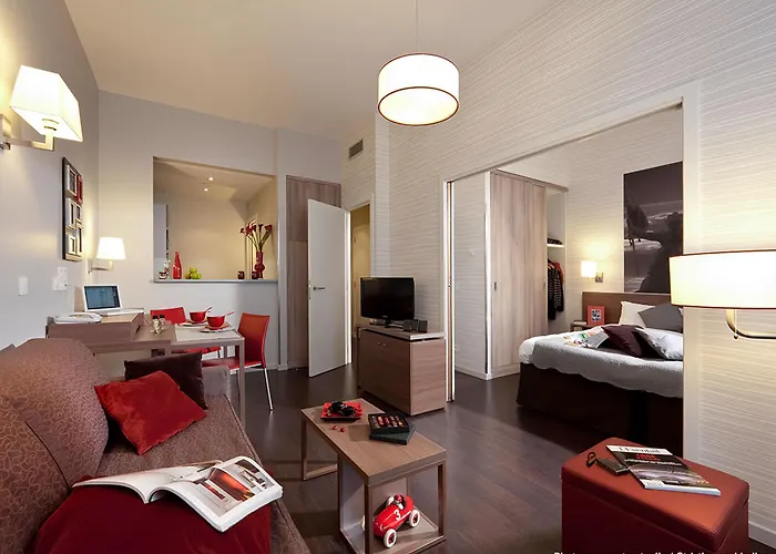 Adagio Paris Chatillon Apartahotel 4*