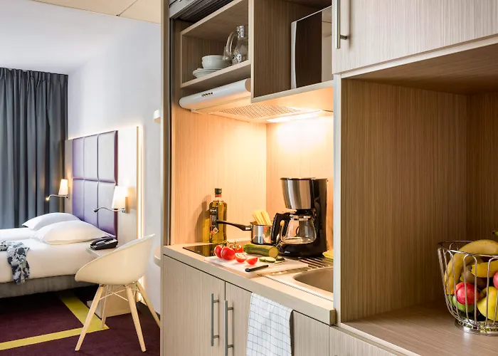 Apartahotel Adagio Paris Chatillon 4*