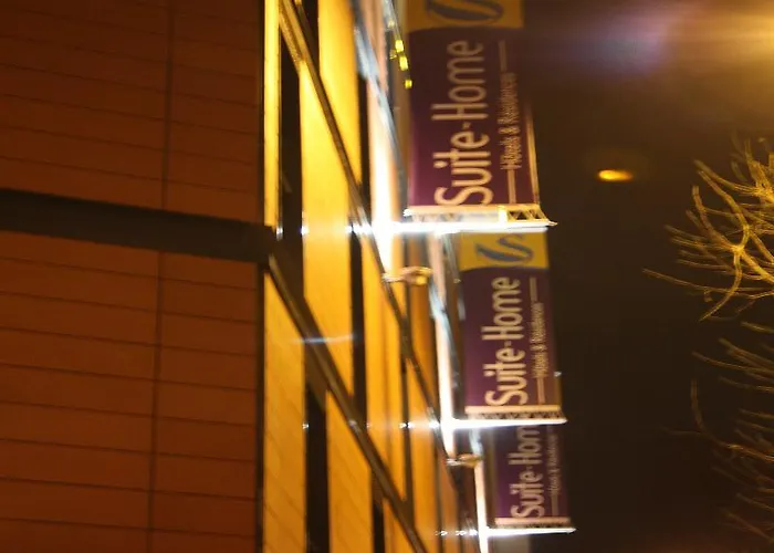 Apartahotel Adagio Paris Chatillon 4*