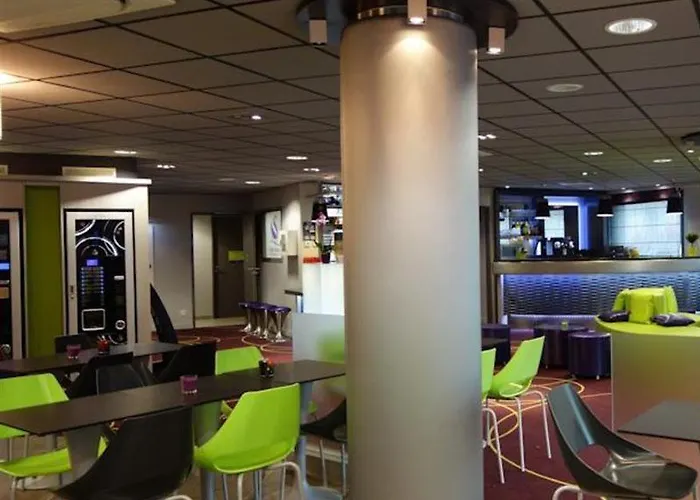 Adagio Paris Chatillon 4*