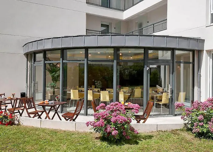 Adagio Paris Chatillon Apartahotel 4*